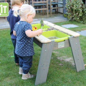 Exit Aksent Zand- en Watertafel L met parasol en kinder tuingereedschap