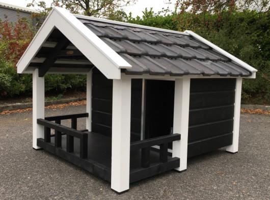 Hondenhok met veranda: de Reno zwart/wit geïsoleerd | afm. 160x172x123cm