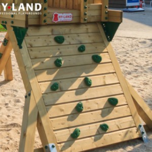 Professionele klimwand voor Hy-Land speeltoren Q1