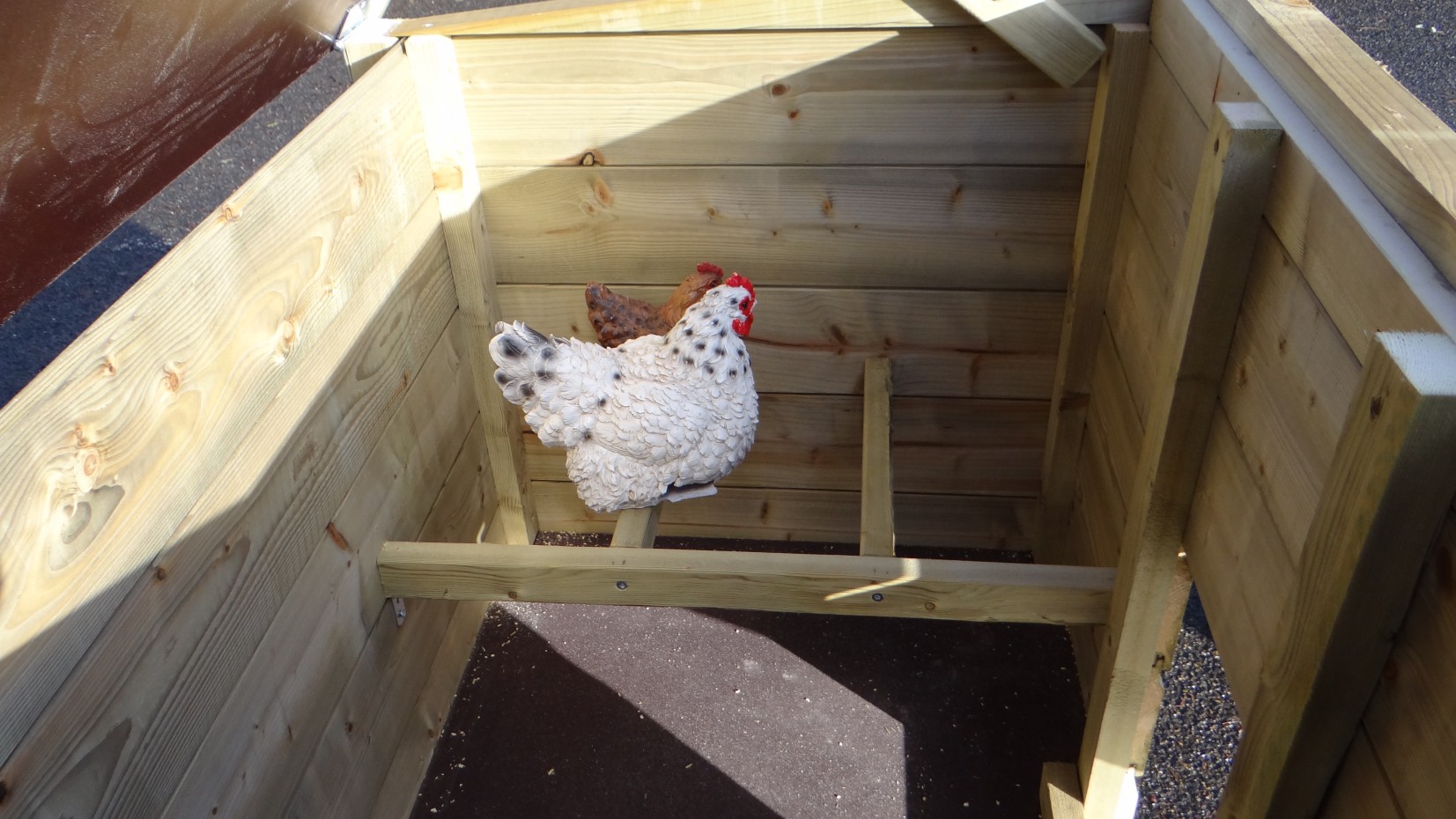 Kippenhok Chicky praktisch en onderhoudsvrij.