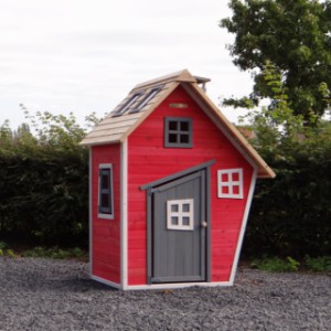 Het speelhuisje Rosalie heeft geen bodem