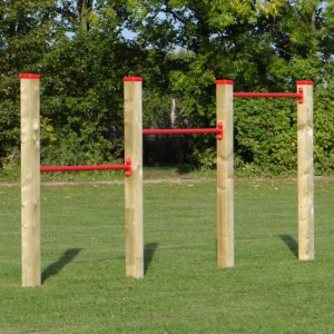 Duikelrek triple duikelstangen 90cm 4 geïmpregneerd houten palen 240cm