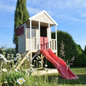 Speelhuis Summer Adventure House is een leuke blikvanger voor in uw achtertuin