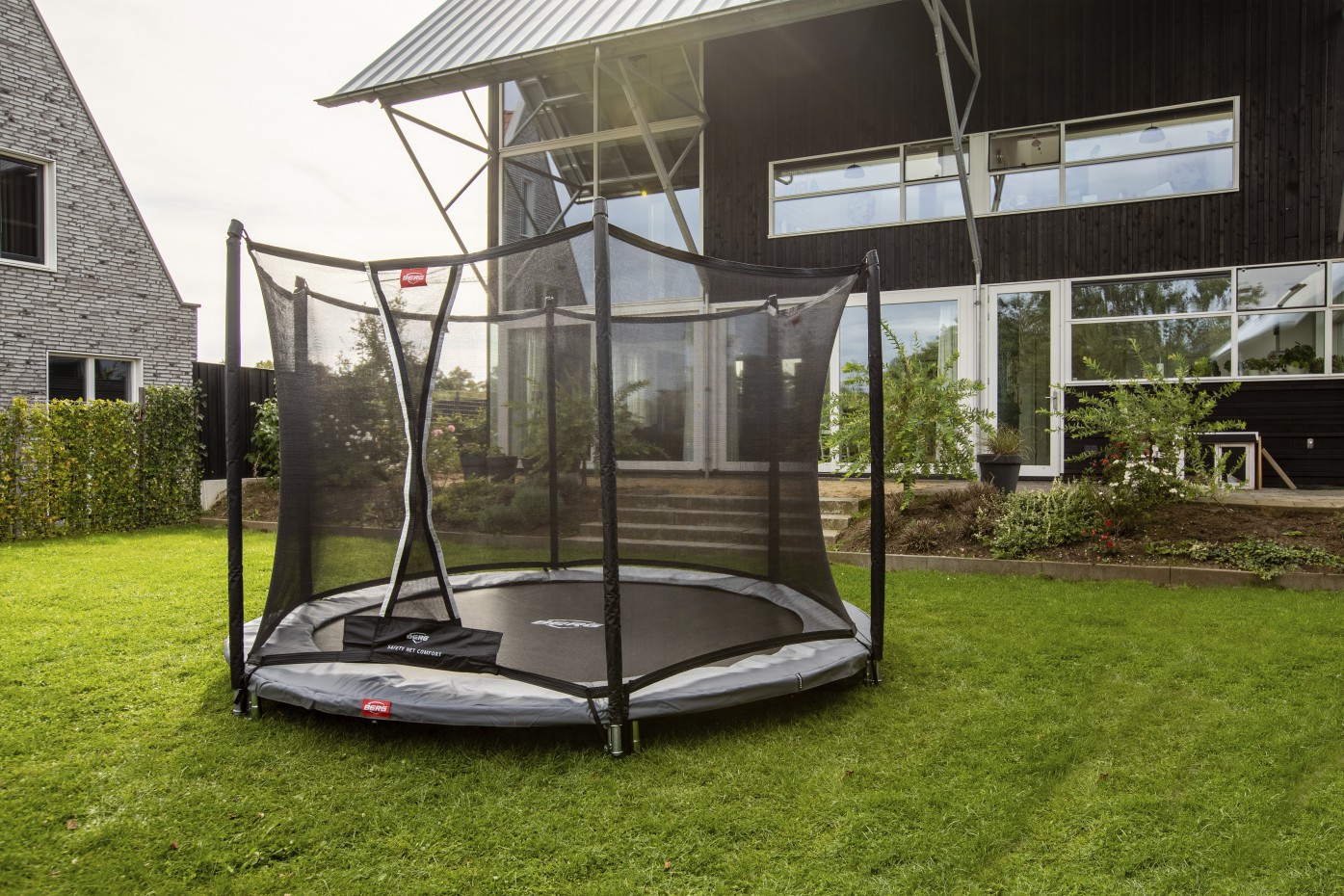 Bulk Om te mediteren peddelen Trampoline BERG InGround Favorit 330 | Comfort-net