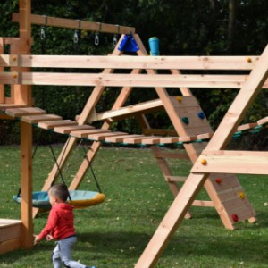 Brug Wave DLX 300 verbindt twee speeltoestellen met elkaar