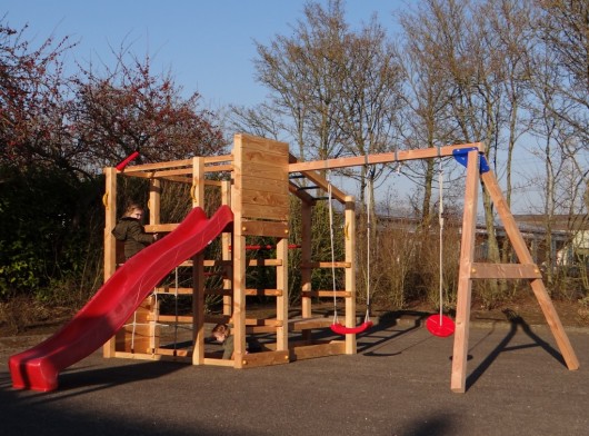 Speel- / klimtoestel Crossfit inclusief glijbaan en schommel