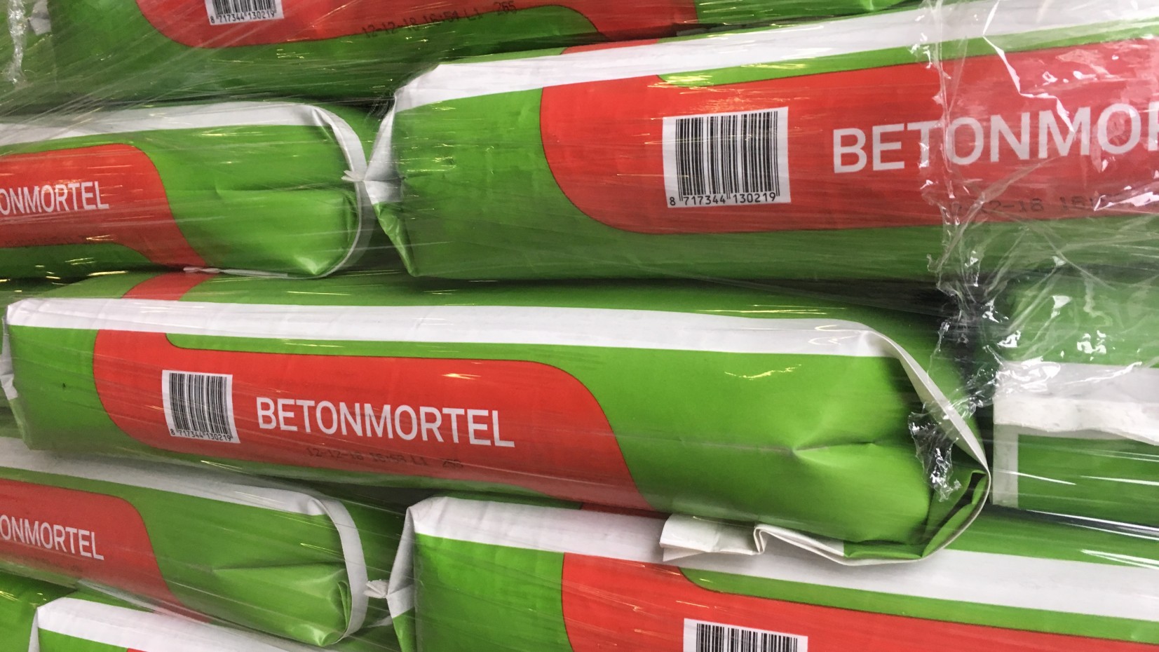 betonmortelen voor fixeren speeltoren