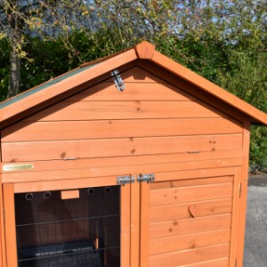 Het kippenhok Prestige Large biedt plaats aan een grote bergzolder