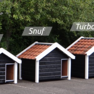 Reno, Snuf & Turbo: een serie luxe hondenhokken met dakpannen
