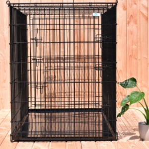 De hondenbench is 110cm hoog