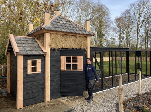 Riant landelijk dierenverblijf kippenhok Hooiberg XXL