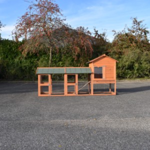 Konijnenhok Prestige Medium is uitgebreid met 2 rennen