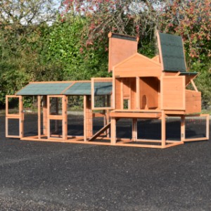 Konijnenhok Prestige Medium heeft vele openingen