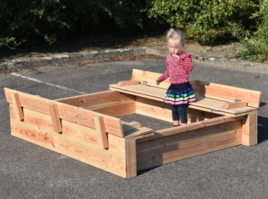 dienblad Voetganger Wolk Zandbak Cubic Twist | Houten zandbak met deksel