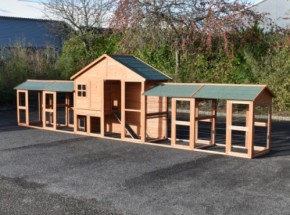 Konijnenhok Holiday Large met 4 rennen 738x100x195cm