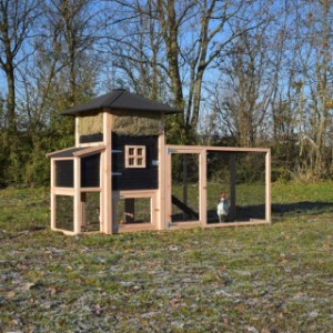 Kippenhok hooiberg Rosanne met legnest en aanbouwren 300x114x180cm