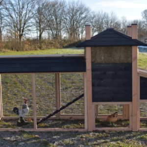 Een kijkje aan de achterkant van hooiberg Rosa