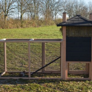 Een kijkje aan de achterkant van hooiberg Rosa