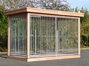 Hondenkennel FLINQ met Douglas houtkader, dak Luxe en vloer Atlas 353x190x209cm