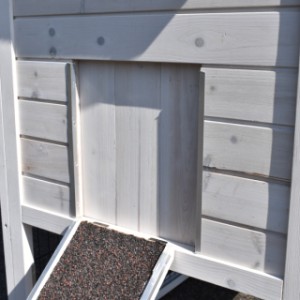 Kippenhok Prestige Small white met ren en legnest - afsluitbaar nachthok