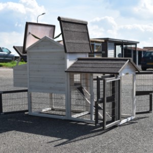 Kippenhok Prestige Small white met ren en legnest