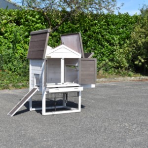 Het kippenhok Prestige Small heeft vele openingen