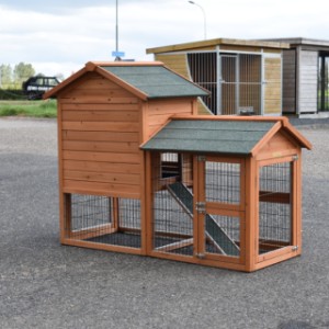 Konijnenhok Prestige Small met ren links - achterkant
