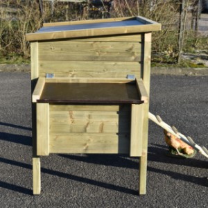 Kippenhok Chicky 2 is uitgebreid met een legnest