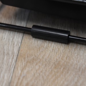 De hondenbench Strong XL is voorzien van rubber voetjes, zodat de vloer beter beschermd blijft