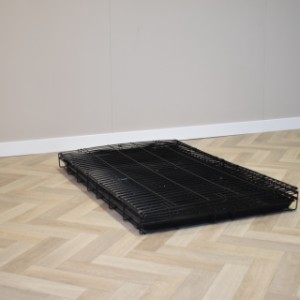 Hondenbench Strong XXL is op te vouwen, zodat hij makkelijk op te bergen is