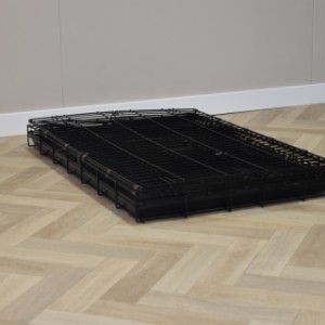 De hondenbench Strong XL is eenvoudig in te klappen