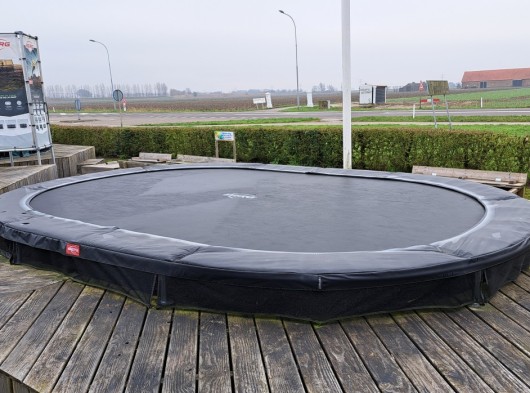 SHOWMODEL - trampoline BERG Inground Grand Favorit 520x340 Zwart Ovaal