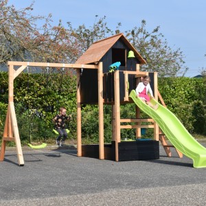 Speelhuis Dream 150 met glijbaan, schommel & keuken · douglas/zwart · 431x460x316cm