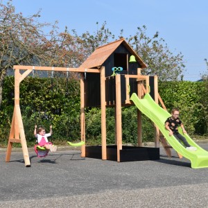Speelhuis Dream 150 met glijbaan en schommel · douglas/zwart · 431x460x316cm