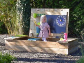 Zandbak met deksel Compact L Deluxe met krijtbord & modderkeuken