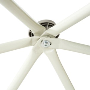 Stevige verbinding van de Climbing Dome, zorgt voor stabiliteit en veilig speelplezier.