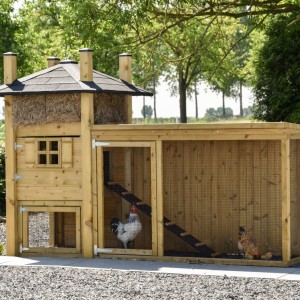 Kippenhok hooiberg Rosa met aanbouwren  272x114x182cm