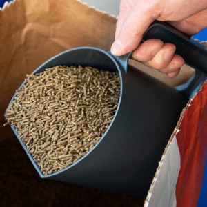 Voerschep 1,5ltr antraciet kunststof