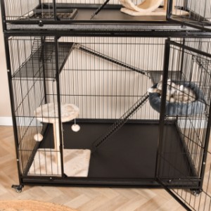 In kattenkooi Nivo is genoeg ruimte om te rusten en te krabben
