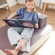 Speelkussen M lila/crème met afgeronde hoeken - geschikt om lekker op te zitten lezen