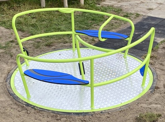 Draaimolen Helica gepoedercoat - rolstoelvriendelijk