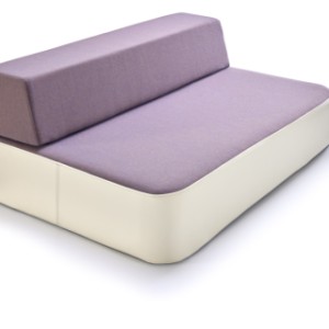 Met het springmatras en het speelkussen rugleuning lila heeft u de complete set.