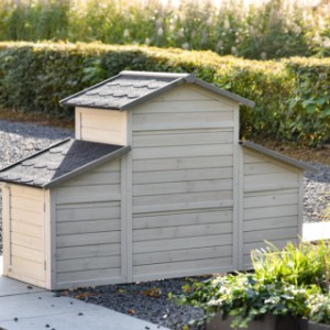 Bekijk konijnenhok Annemieke aan de achterkant