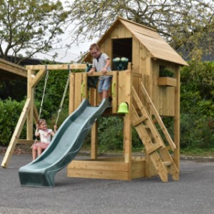 Speelhuis Dream is uitgebreid met een aanbouwschommel