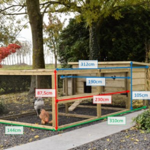 Verschillende afmetingen van kippenhok Eggy met ren en legnest