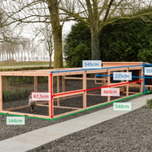 Verschillende afmetingen van kippenhok Eggy met 2 legnesten en dubbele ren