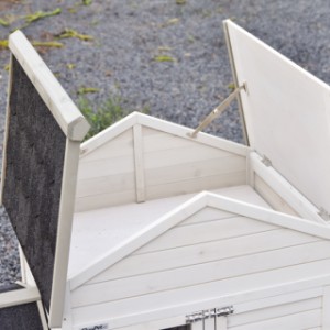 Onder het scharnierende dak van Prestige medium zit een handige opbergzolder