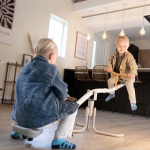 De EXIT MyFirst wipwap in stijlvol design met zachte pasteltinten