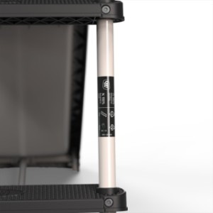 ChatGPT zei: EXIT My First slide 900 heeft een stevig stalen frame dat zorgt voor optimale stabiliteit en veiligheid, waardoor deze peuterglijbaan ideaal is als glijbaan voor binnen en buiten.