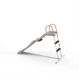 Spelen en glijden met de EXIT My First slide 900, een stevige peuterglijbaan met stijlvol design voor elk interieur.